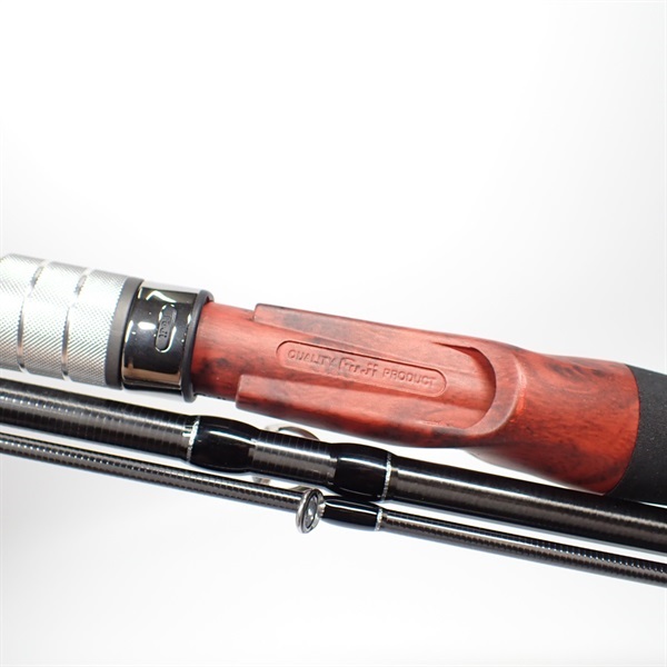 ビームス クローラ８・３Ｌ＋